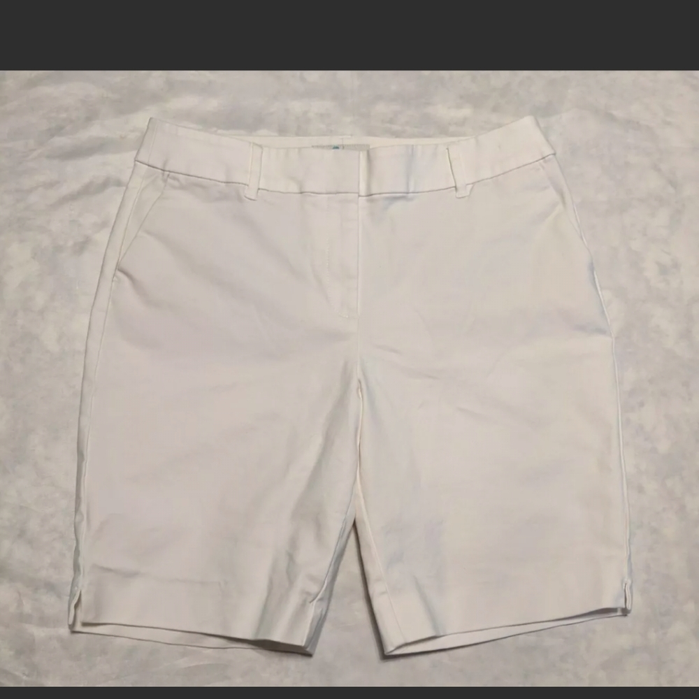 Boden size 8 khaki shorts